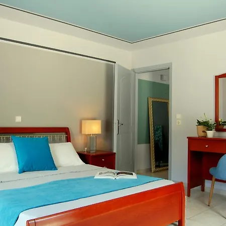 Alkyoni & Aparthotel 3*