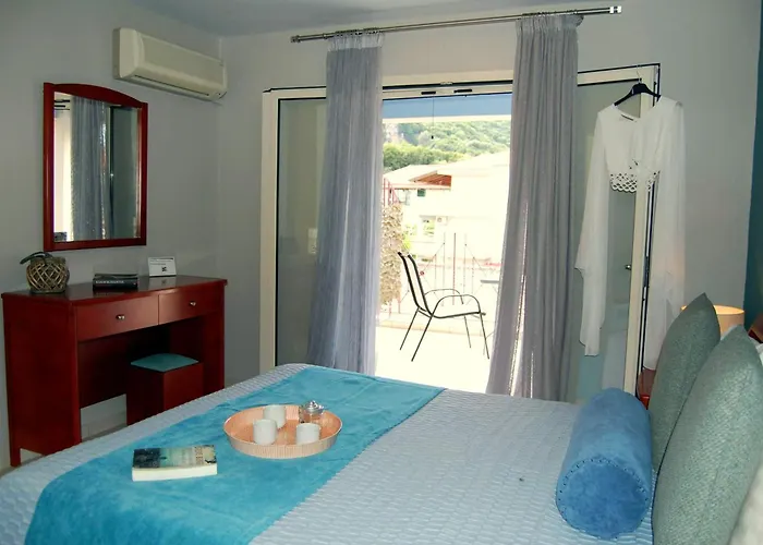 Alkyoni & Poros (Kefalonia)